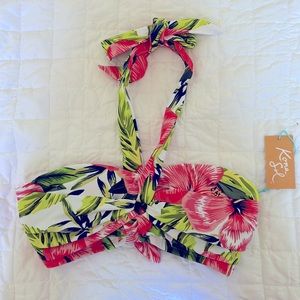 NWT! Kona Sol Halter crop top/ bikini top. Size Small.
